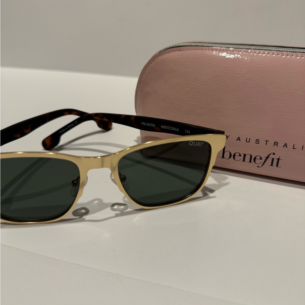 Quay  Sunglasses 🕶️